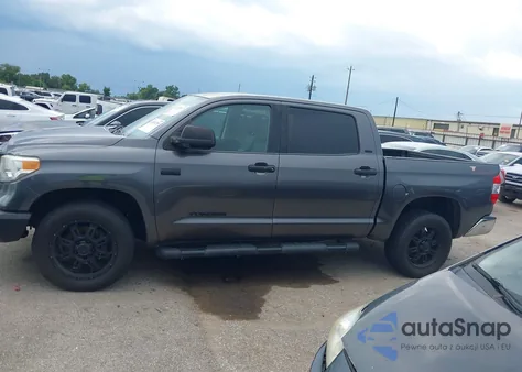 2017 Toyota Tundra Sr5 5.7L V8 z USA, uszkodzony, nr VIN 5TFDW5F18HX602922
